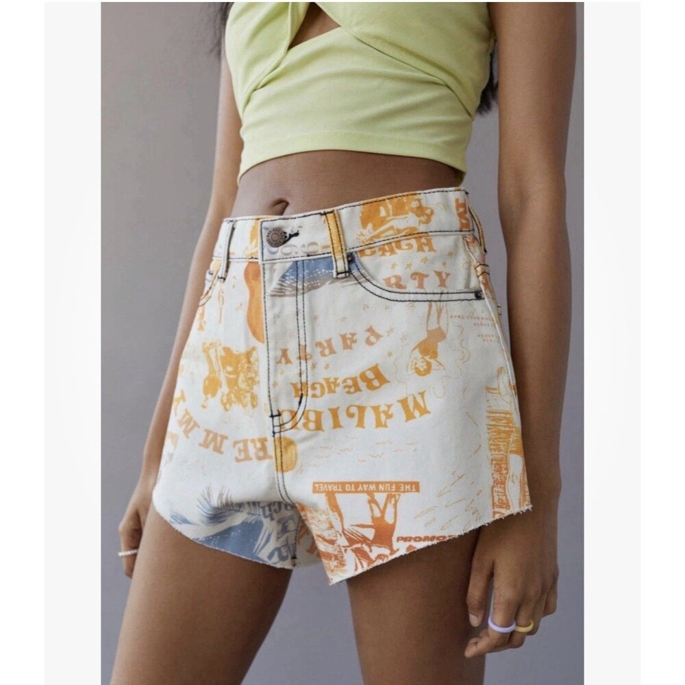 BDG URBAN OUTFITTERS Pitched A-Line Denim Short Newspaper Print - Size 27 Frayed